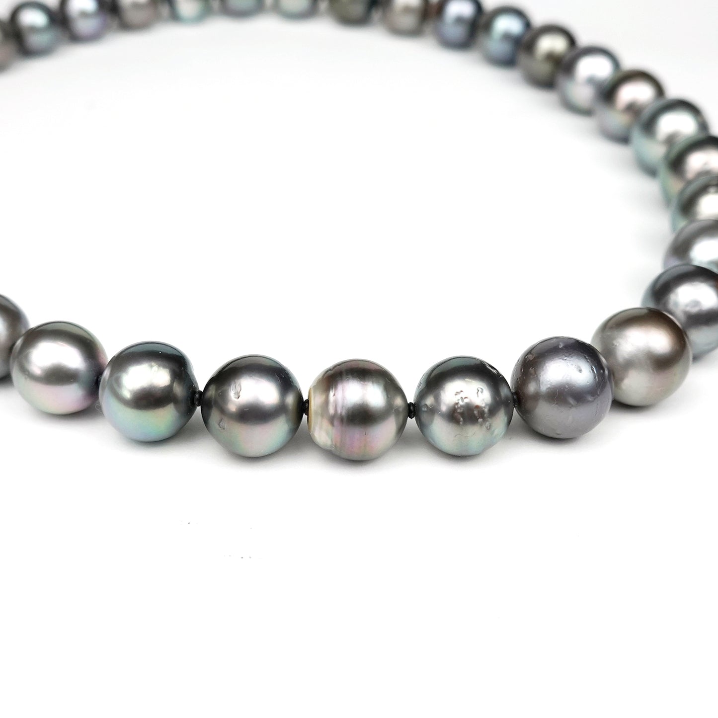 お手頃価格の黒蝶真珠ネックレス ラウンド~セミラウンド系、KC-N-10.0〜12.5mm-SE001024