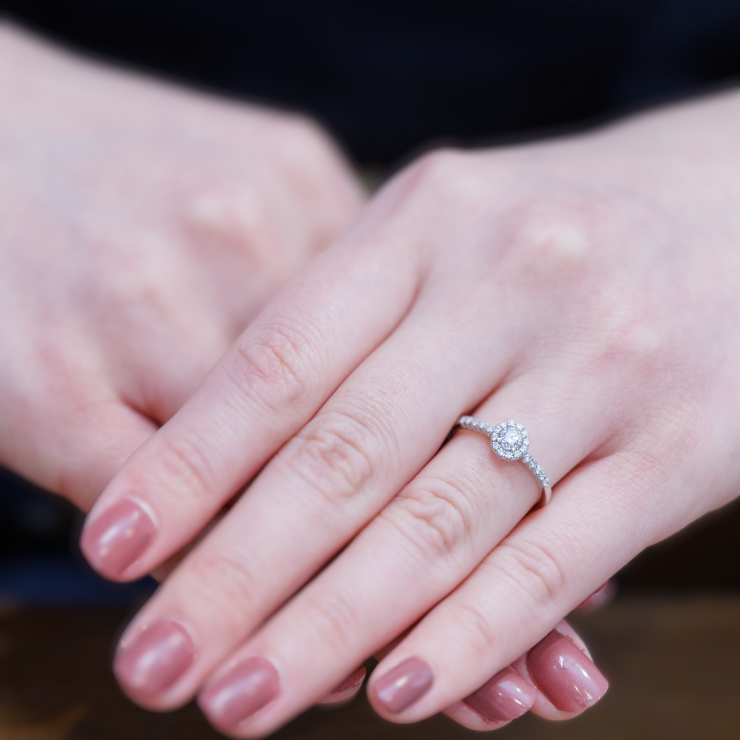 フラワーデザインの婚約指輪 メレダイヤモンドをふんだんに使用した上品なリング ER115-0.20ct,F,VS2,3EX,HC-Pt950H