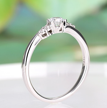 プラチナ婚約指輪 大きめの高品質H&Cメレダイヤを使った高級ダイヤモンドリング ETOE-139h-0.25ct,D,VS1,3EX,HC