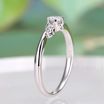 プラチナ婚約指輪 大きめの高品質H&Cメレダイヤを使った高級ダイヤモンドリング ETOE-139h-0.25ct,D,VS1,3EX,HC
