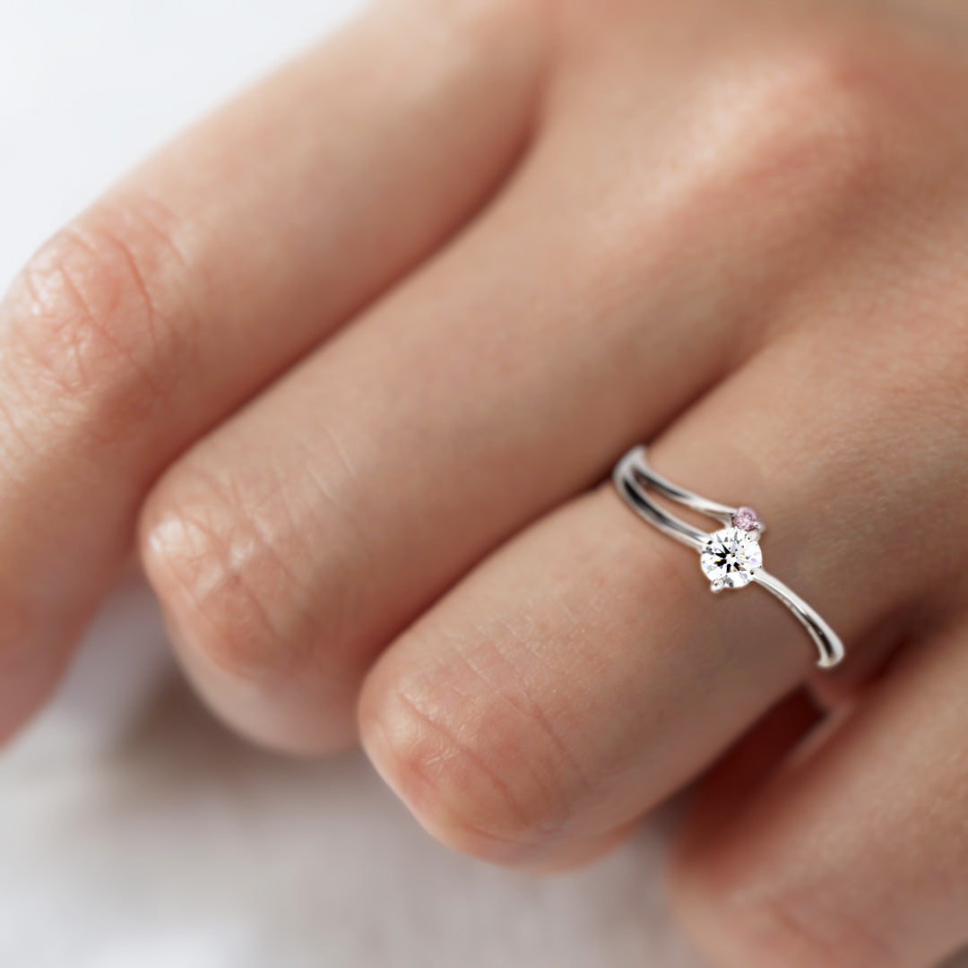 婚約指輪 上質なピンクダイヤとハートの透かし模様がアクセントのエンゲージリング E2082p-0.20ct,D,VS2,3EX,HC-Pt950H
