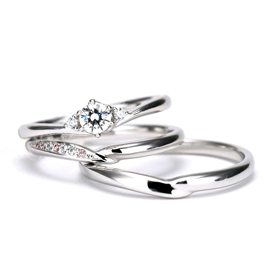 ブライダルリングセット 緩やかなV字の婚約指輪・結婚指輪セット (ピンクダイヤを3個使用) 重ね着けでさらに美しく BsHaP02n04p-0.25ct,D