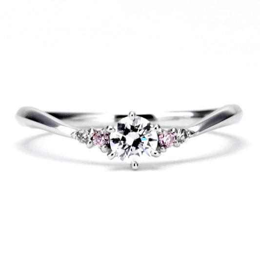 婚約指輪 細いV字のプラチナダイヤモンドリング(ピンクサファイア入) ENBR695psn-H-0.20,F,SI2,VG~Pt900H