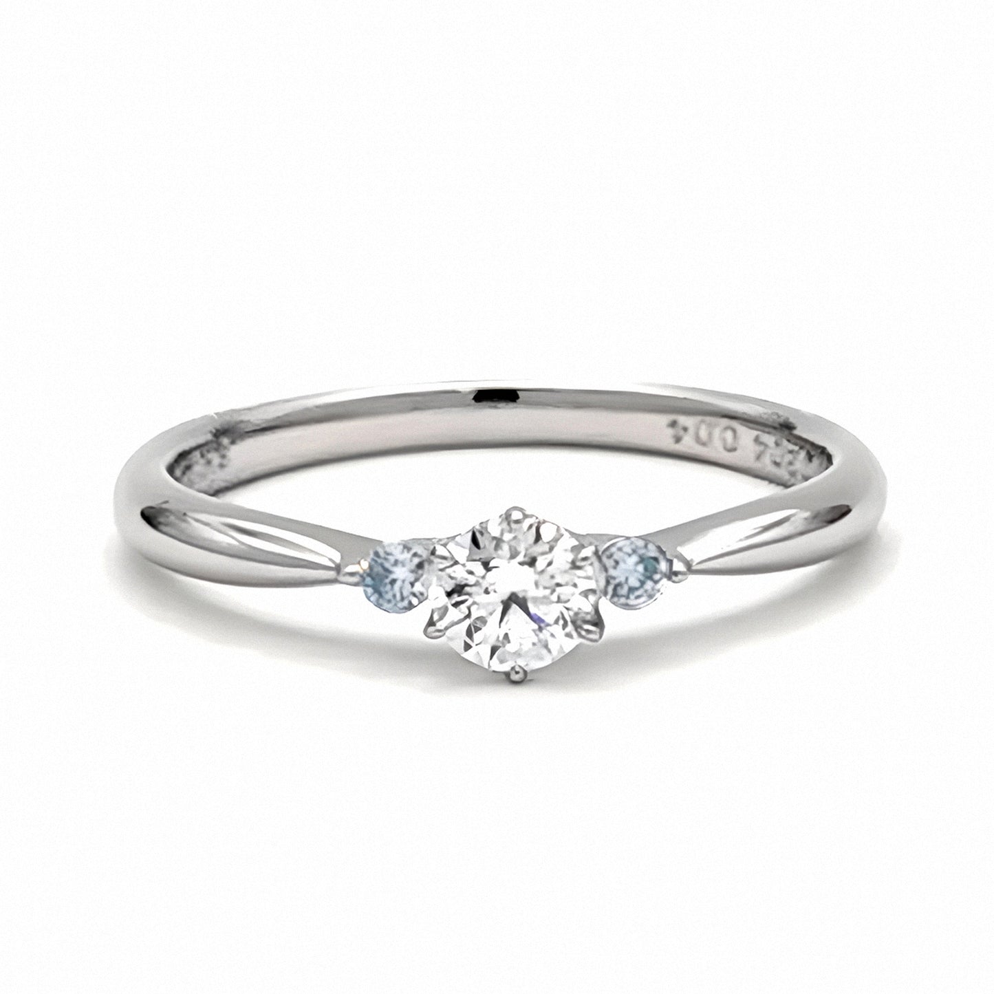 婚約指輪 爽やかな水色のアイスブルーダイヤを使用、高品位ハードプラチナリング ENJ116H-b-0.20,D,VS2,3EX,HC