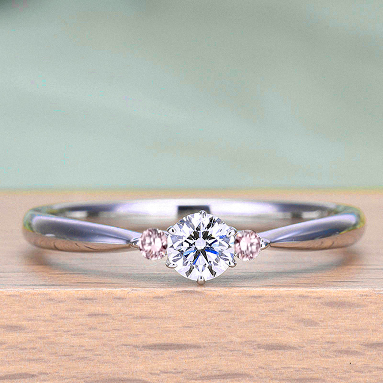 婚約指輪 サイドに可愛いピンクサファイヤを使用(プラチナ) ENJ116-ps-0.18ct,G,SI2,G