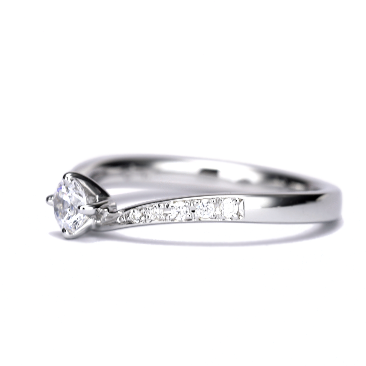 HarmonyPremium-6pリングセット 婚約指輪に大粒の0.30ctダイヤモンド、結婚指輪にピンクダイヤを使用 高純度ハードプラチナ製リングセット BsHaPre6p-0.30ct,D