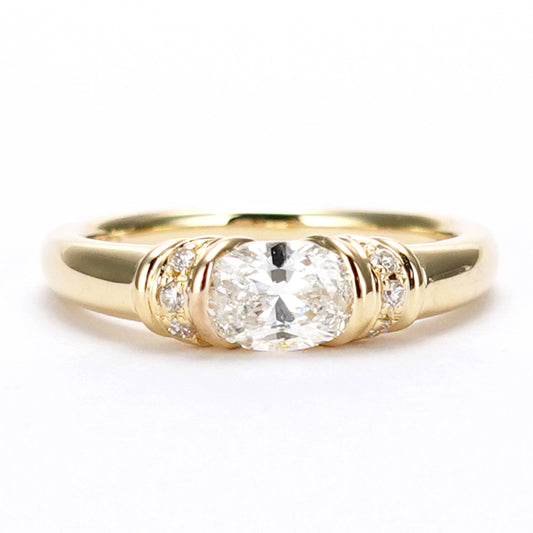 婚約指輪 大きめのオーバルカットダイヤモンドを使った高級感のある指輪 K18YG K1171N-0.550,G,SI1,OV