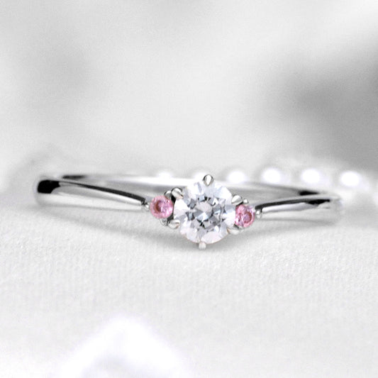 プラチナ婚約指輪 ピンクサファイヤを2個使用した緩やかなV字リング EKH01Kps-0.18ct