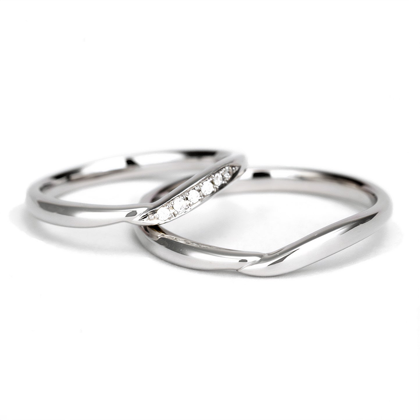 結婚指輪ペア 【月華〜Gekka〜】 優しいウェーブデザインのプラチナ製ペアマリッジリング MpKK03-Pt900