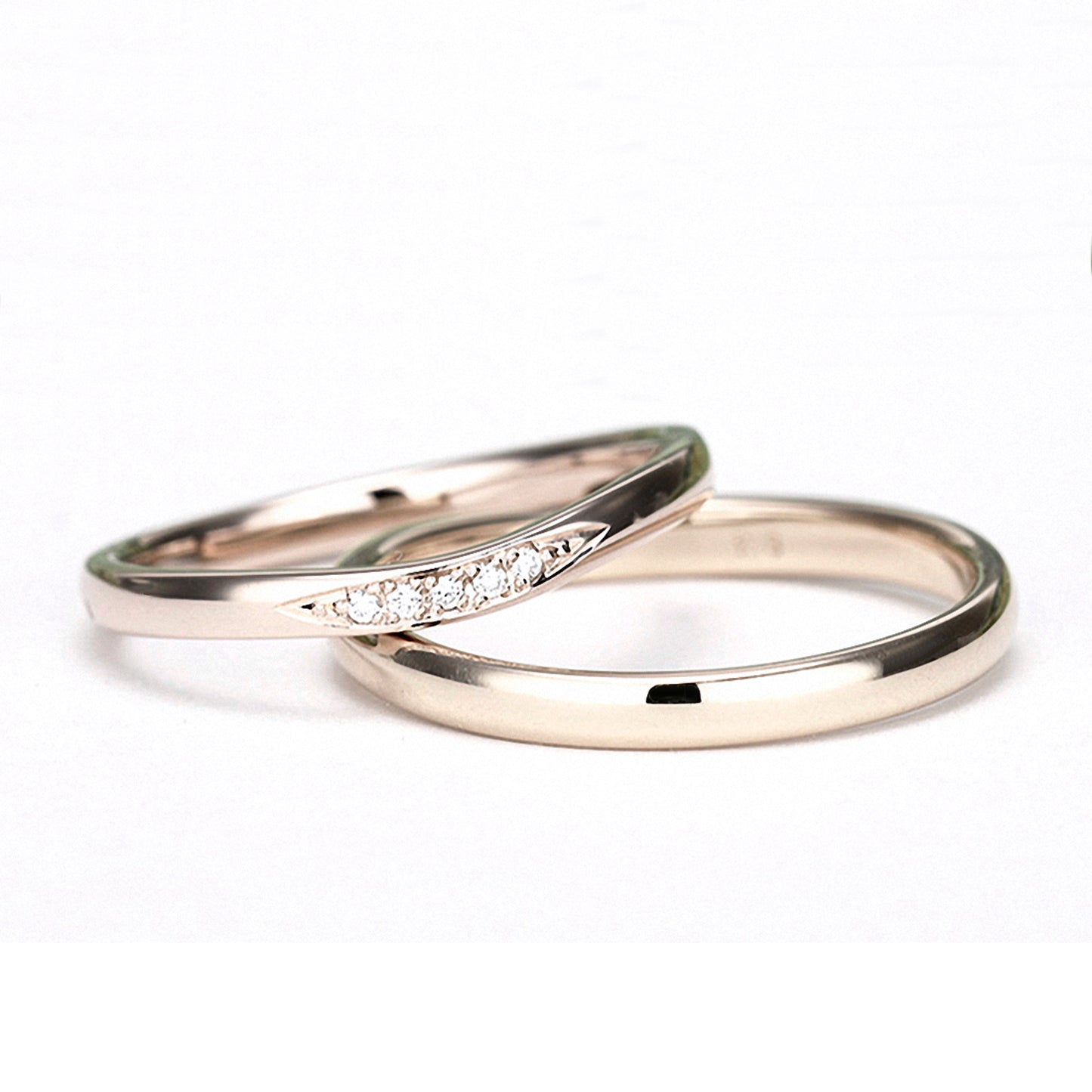 【鍛造】結婚指輪ペアCLG 肌色に馴染む淡い色のピンクゴールド(K18CLG)ピンクゴールドを使用 変形やキズに非常に強い結婚指輪(女性用はダイヤモンド入)MpKK82-20D5-K18CLG-KK81-25-K18CLG