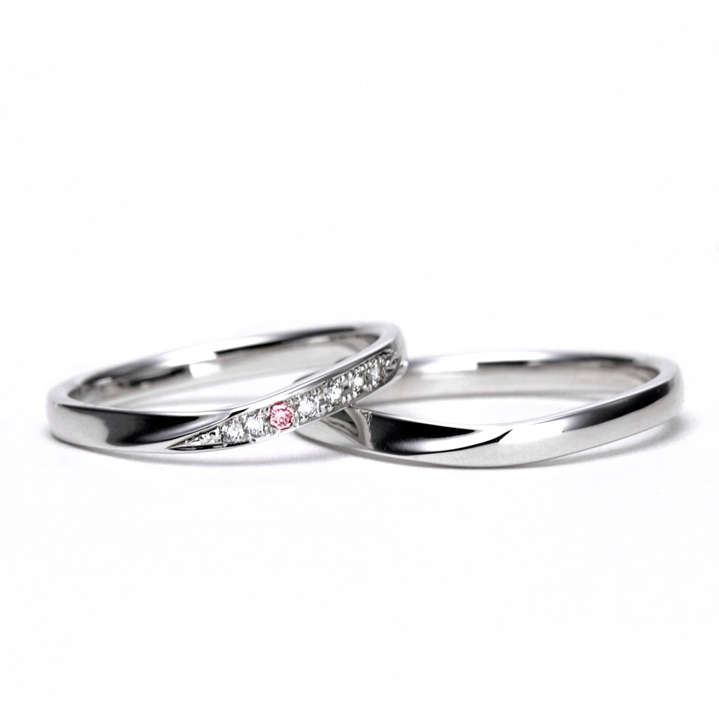 【鍛造/スーパーハード純プラチナ】結婚指輪ペア(鍛造Pt.999SH)女性用はピンクダイヤと高品質H&Cダイヤを使用 緩やかなV字デザイン 変形やキズに非常に強い純プラチナ製鍛造リング MpKK91-Dp1hS-L-Pt999SH
