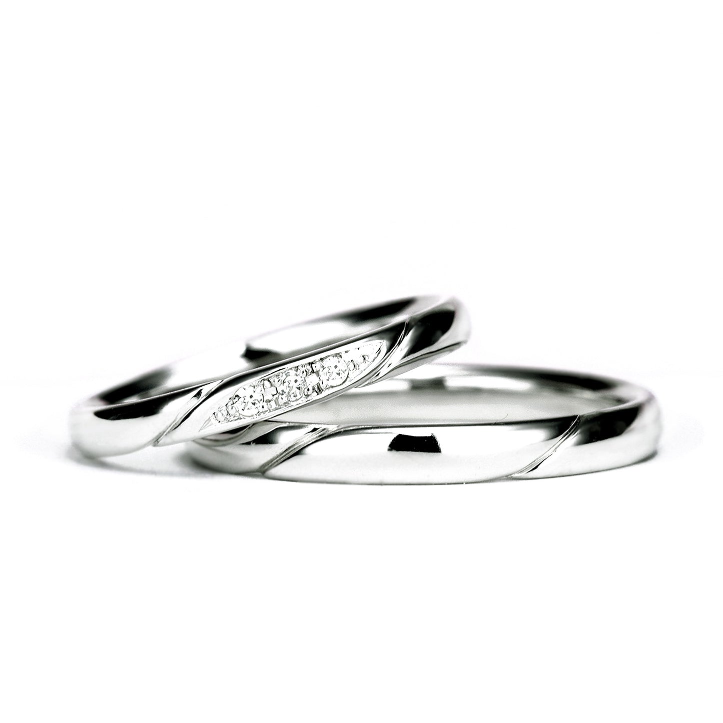結婚指輪のご予算で婚約指輪も叶う シンプルデザインのお得なプラチナセットリング Bs1007-O11Dn13-0.15ct