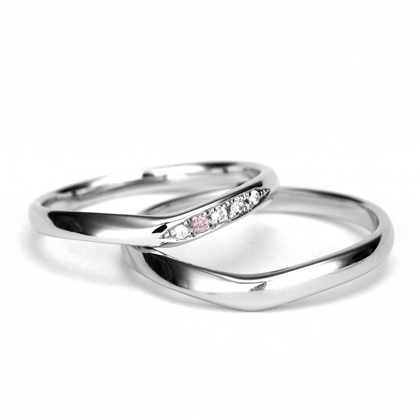 結婚指輪ペア 女性用には希少な天然ピンクダイヤとH&Cダイヤモンドを使用、精巧な作りの高級マリッジリング MpNJ15LBp1h4-MB (Pt.950H)