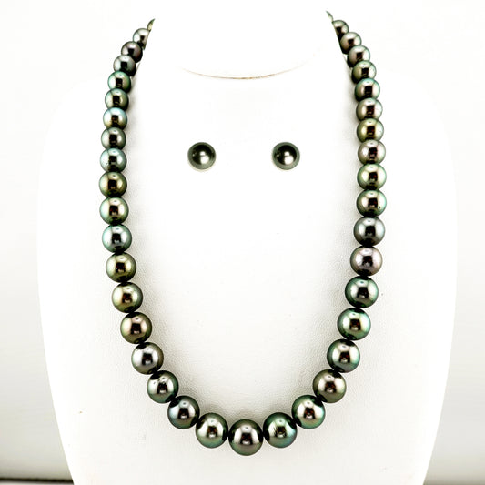 【オーロラピーコック】黒蝶真珠ネックレス+ピアス(イヤリング)グリーン系で色照りが非常に良い高品質な真珠 【真珠科学研究所鑑定鑑別書付】  KC-N-8.1~10.9mm