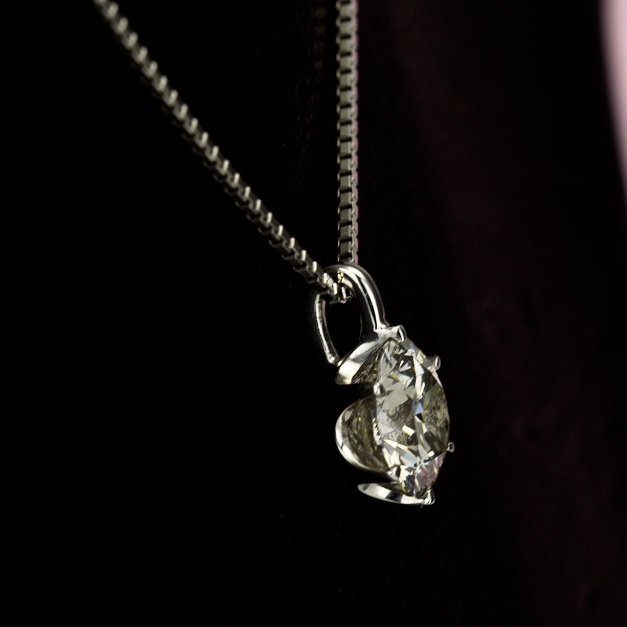 1.009ctダイヤモンドペンダント 1ctダイヤモンドの理想的なサイズ(中央宝石研究所鑑定書付) PN-D1.009,L