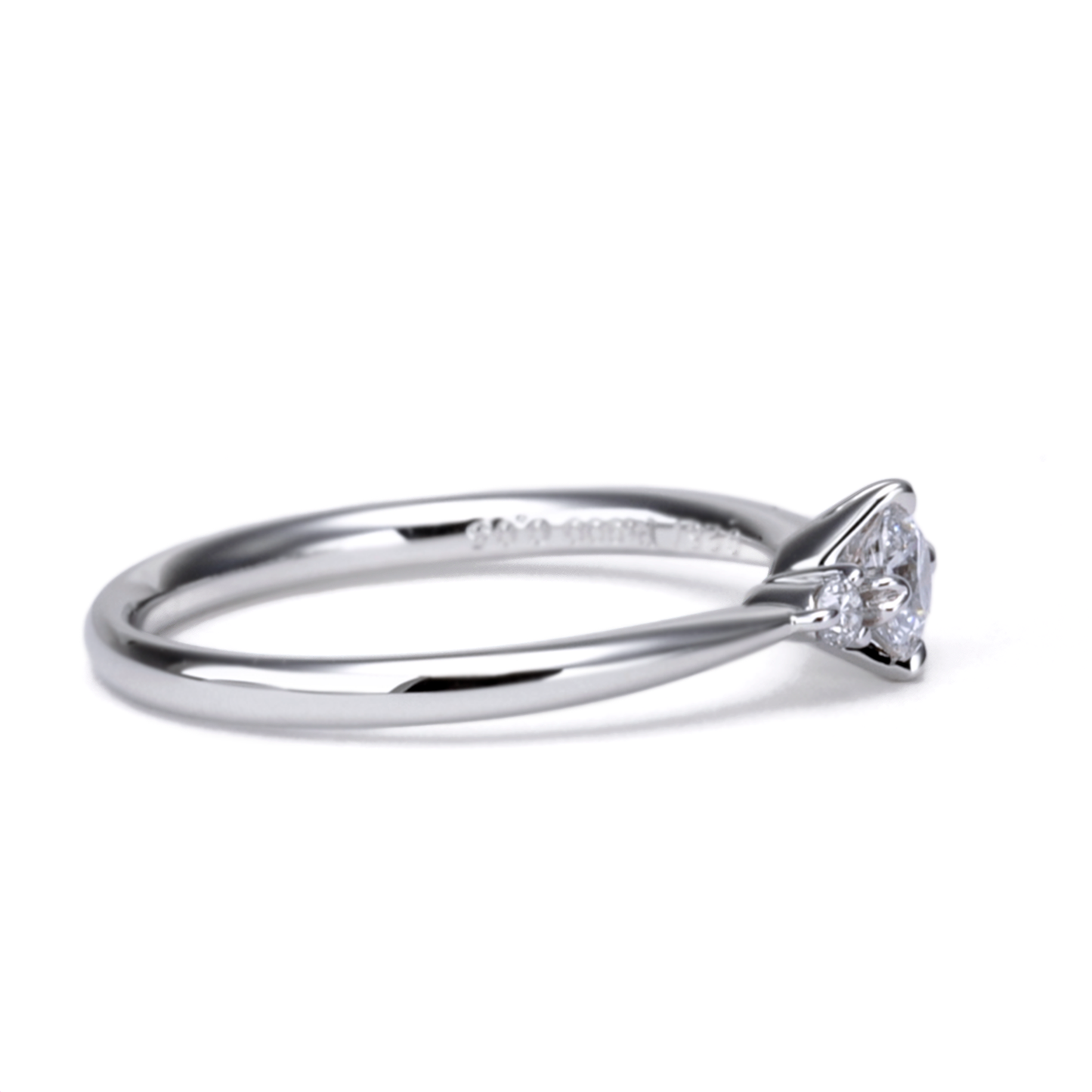 婚約指輪 ハート型の爪が個性的なダイヤモンドリング ES1-117n-0.20ct,F,SI2,VG~
