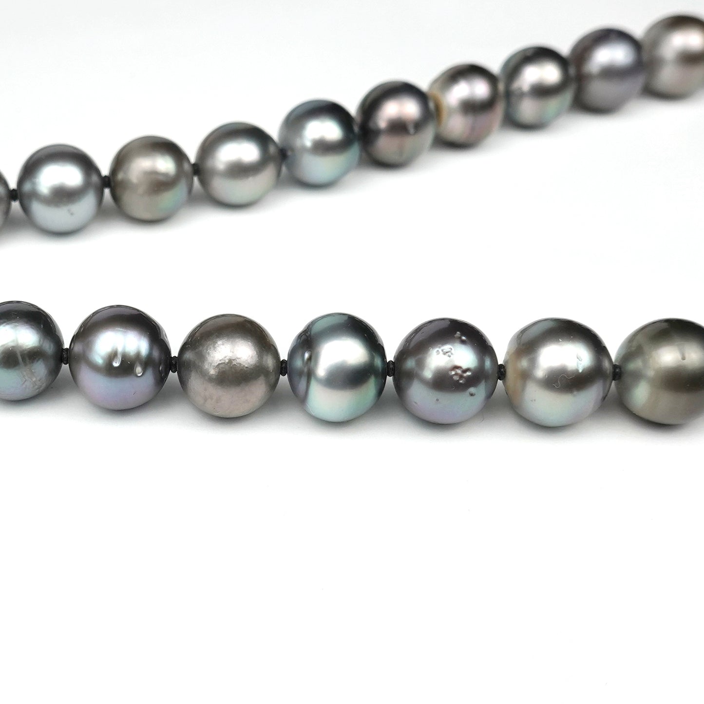お手頃価格の黒蝶真珠ネックレス ラウンド~セミラウンド系、KC-N-10.0〜12.5mm-SE001024