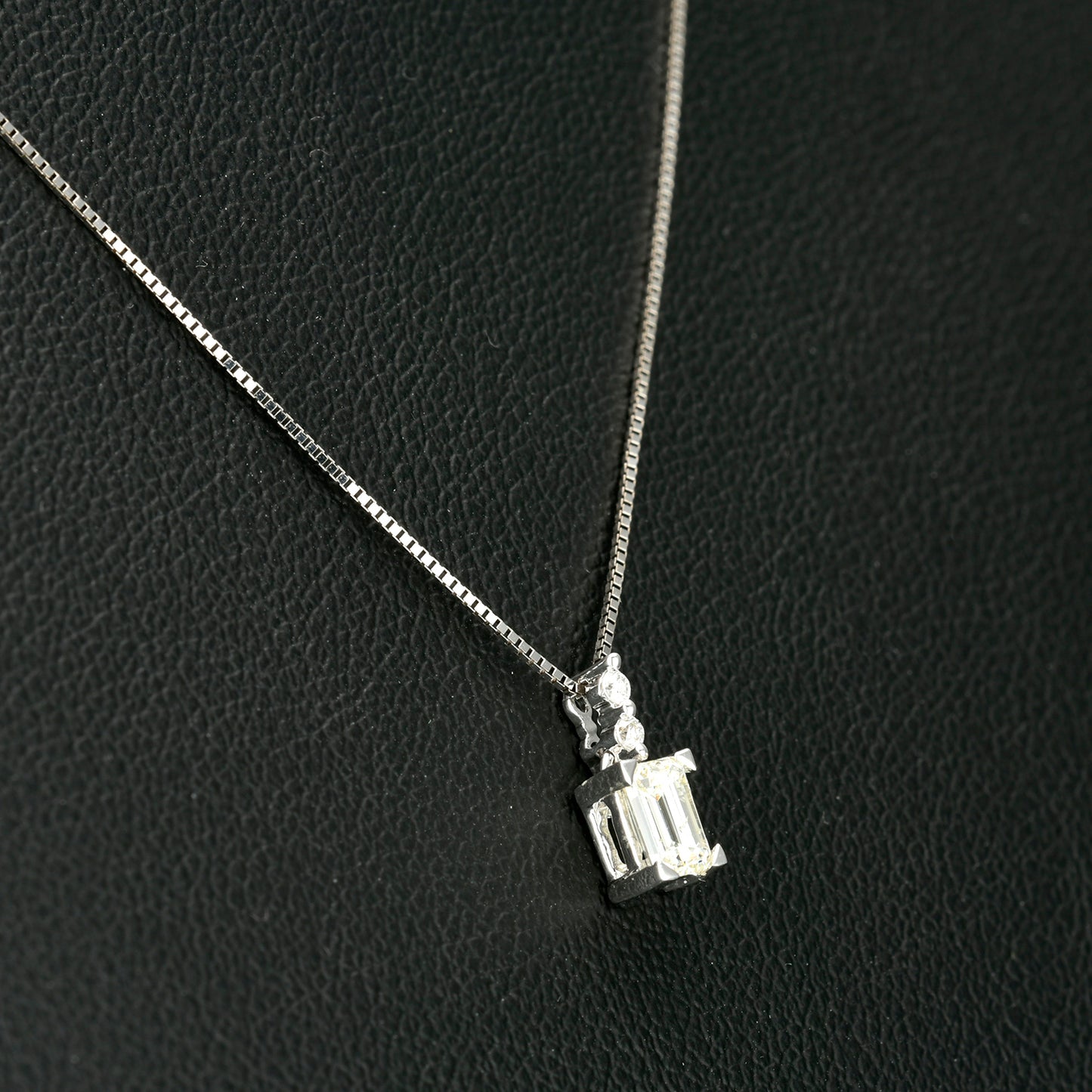 エメラルドカットダイヤモンドペンダント PN-D-EM-0.45ct