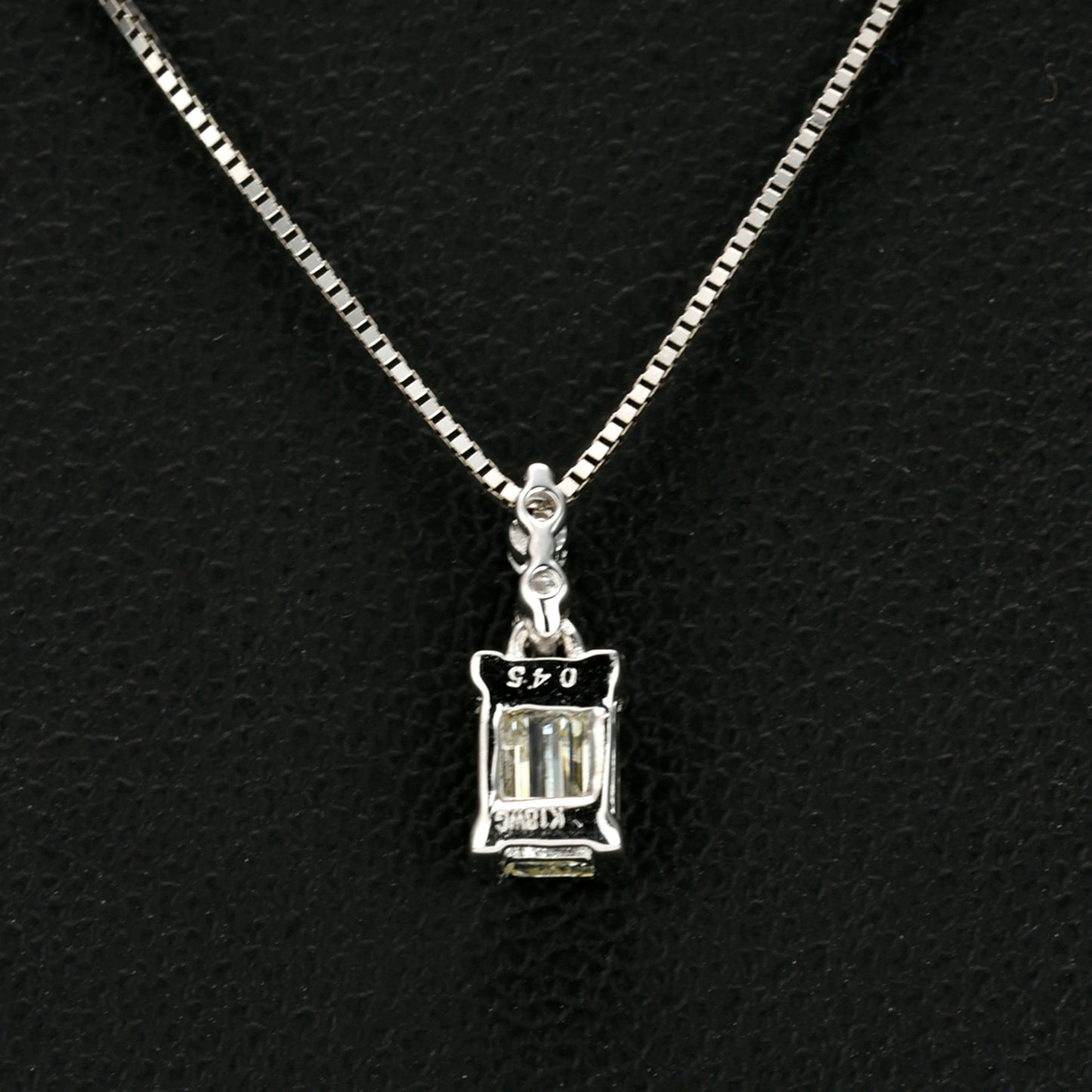 エメラルドカットダイヤモンドペンダント PN-D-EM-0.45ct