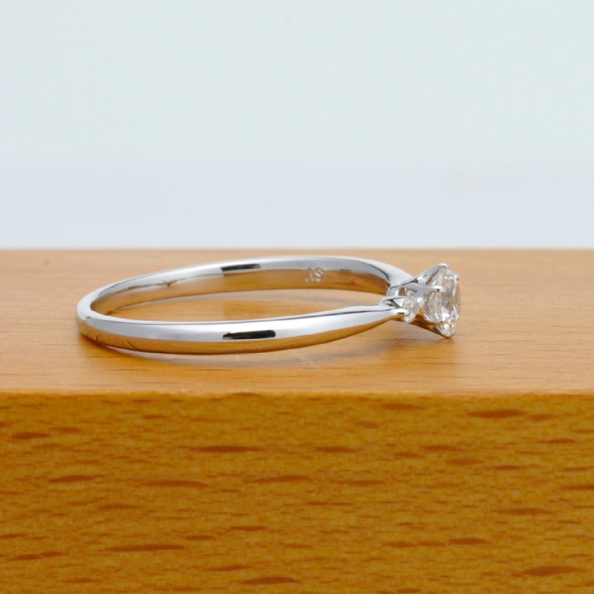 婚約指輪 バランスの良い人気のデザイン（プラチナ） ENJ116n-0.18ct,G,SI2,G-Pt