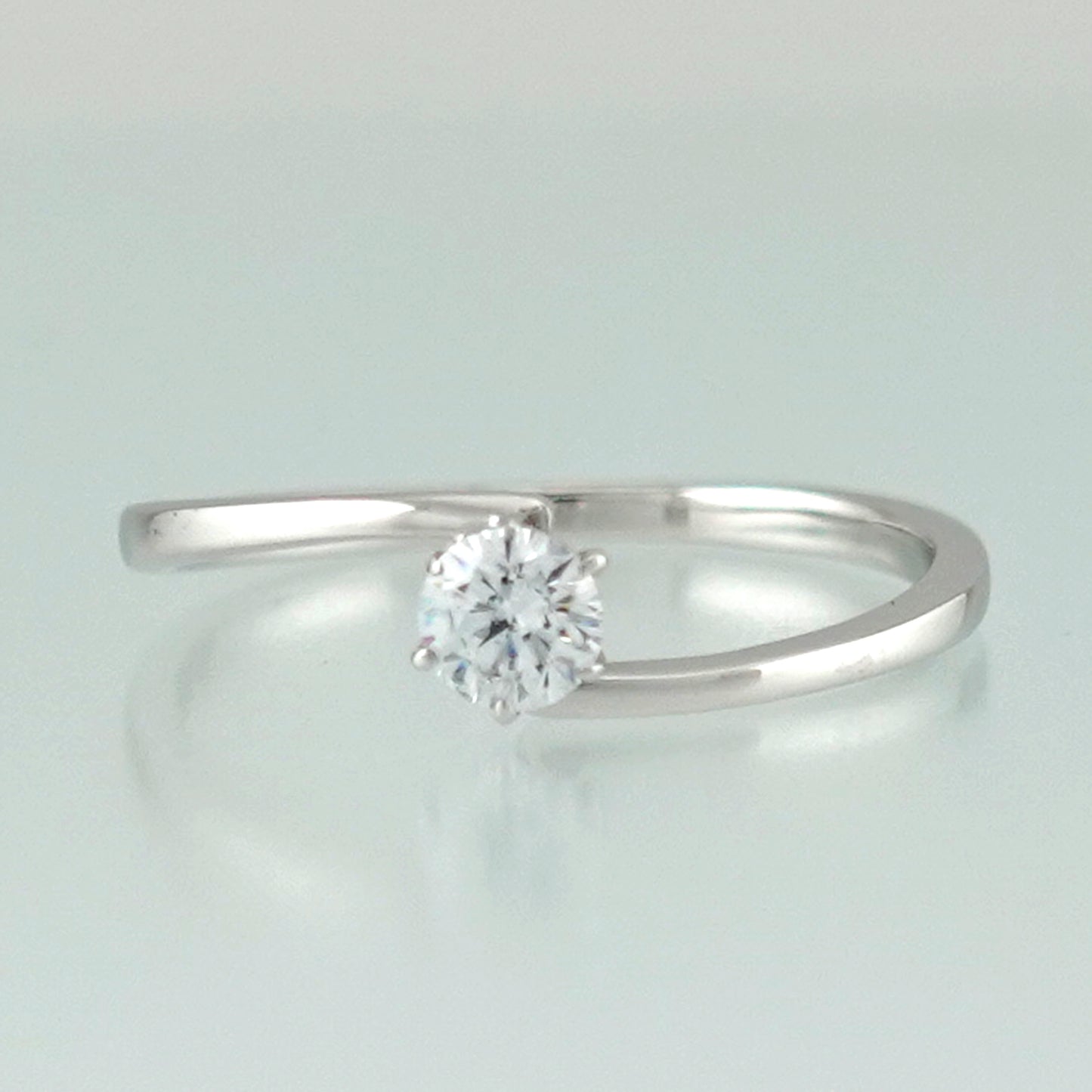 婚約指輪 人気デザインのシンプルなプラチナ製ダイヤモンドリング ESS-0222-0.18ct,G,SI2,G-Pt900H