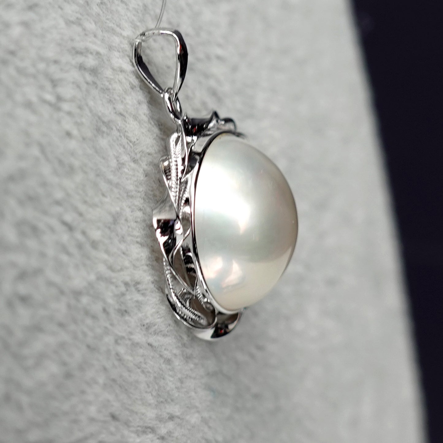 マベパールペンダントトップ（デザイン枠取巻）   PHPMa-13mm-K14WG