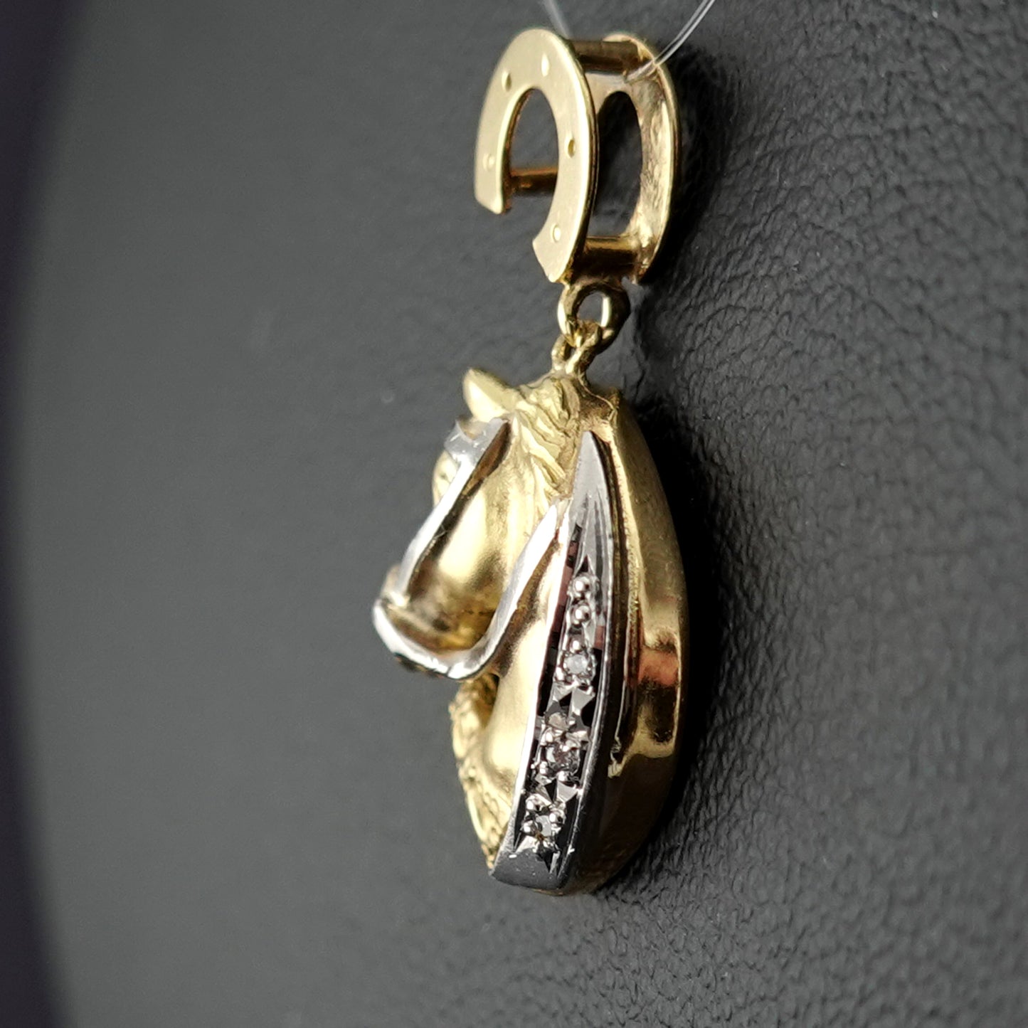 K18/Pt.900ペンダントトップ 人気の馬のモチィーフ、ダイヤモンド入 PH-K18/Pt-UMA-D3