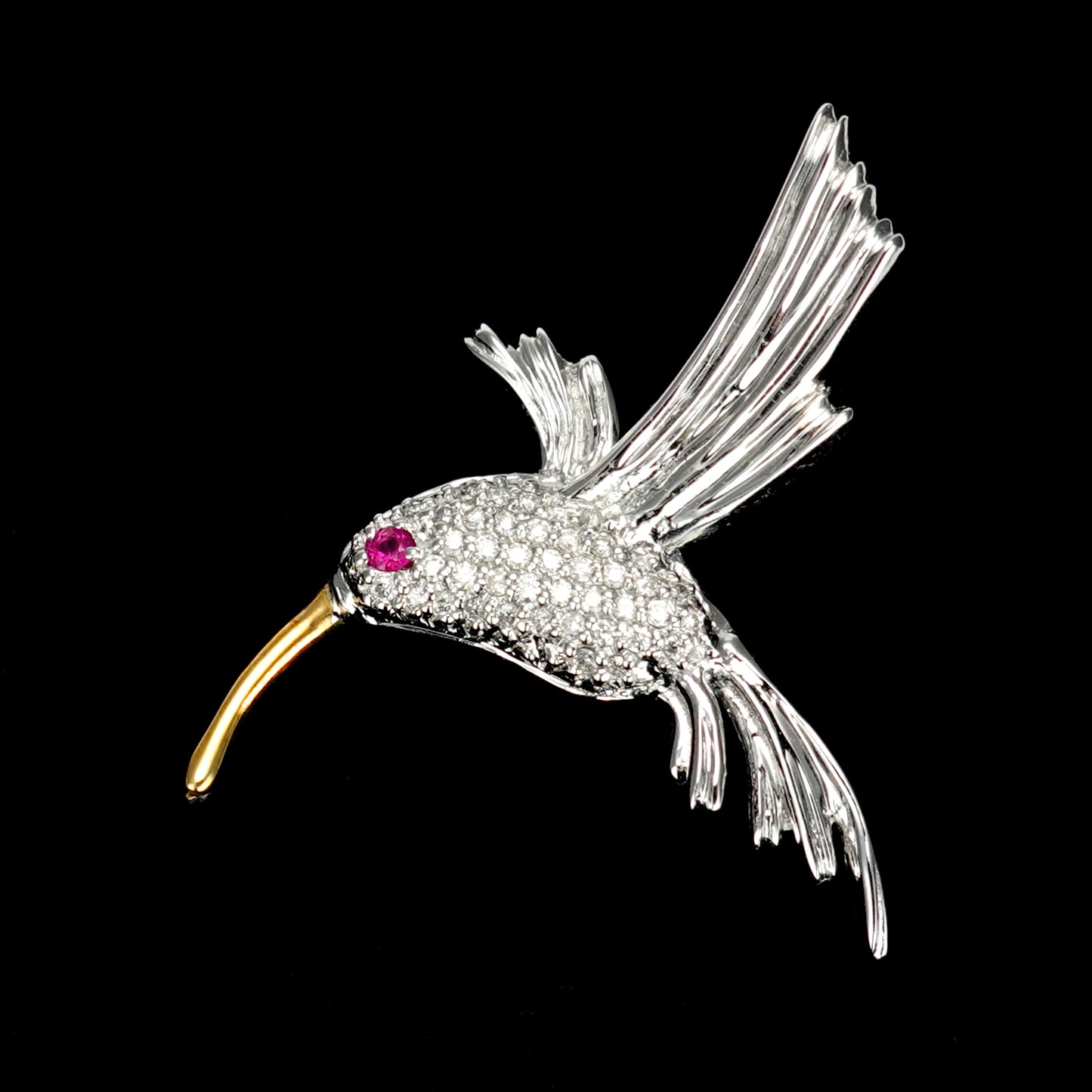 ダイヤモンドブローチ（ラペルピン） ルビーの目の可愛いハチドリの高級なブローチ BR(Ra)-D-504-1-K18WG