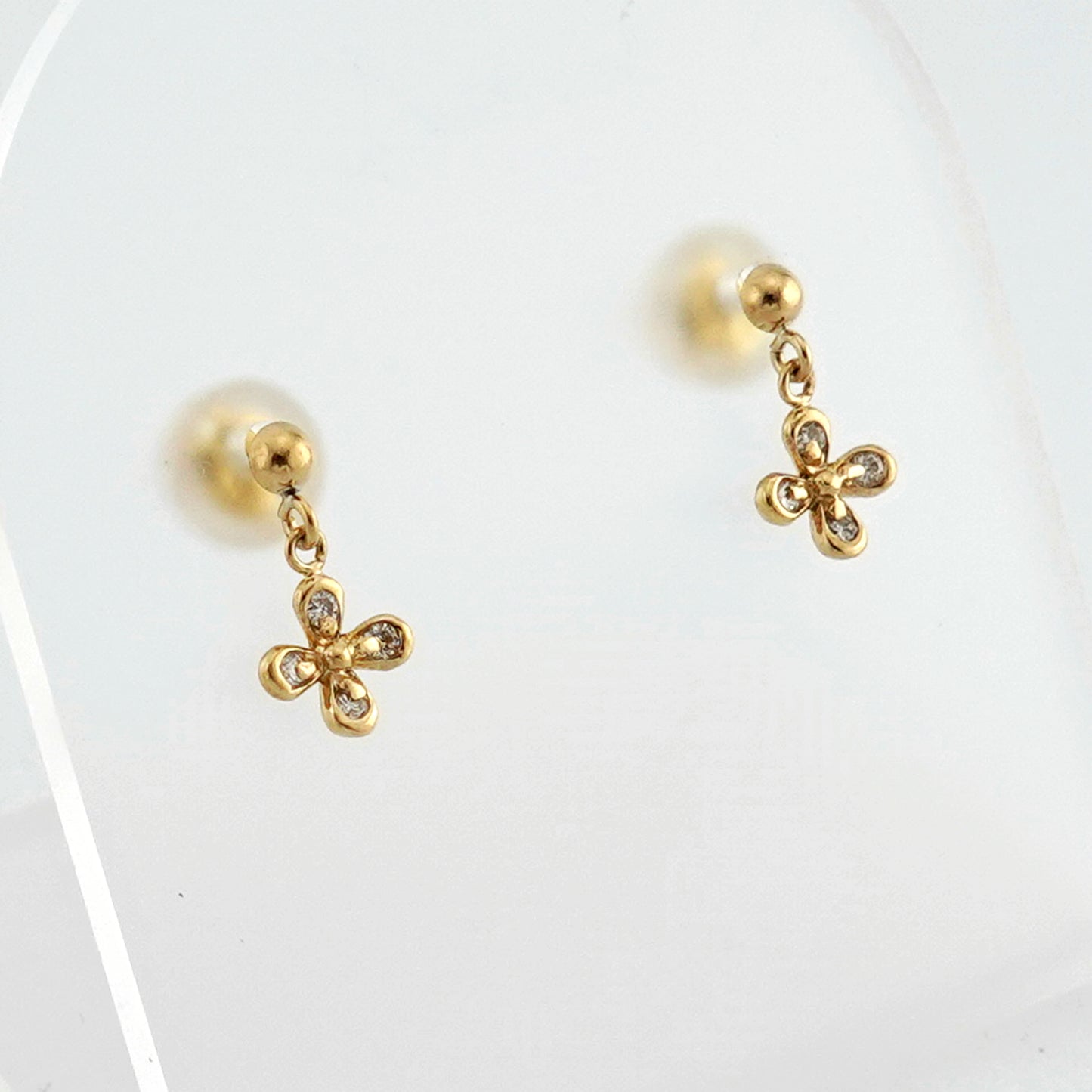 揺れる小さなダイヤモンドピアス 0.06ct（K18YG） PE-D-Sa-0.06ct/8p-K18YG