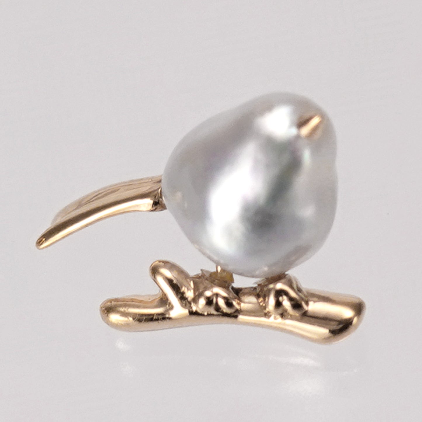 パールタイニーピン（ラペルピン）【シマエナガ・雪の妖精】照りの良いナチュラルカラーパールK18  PTN-SB29050