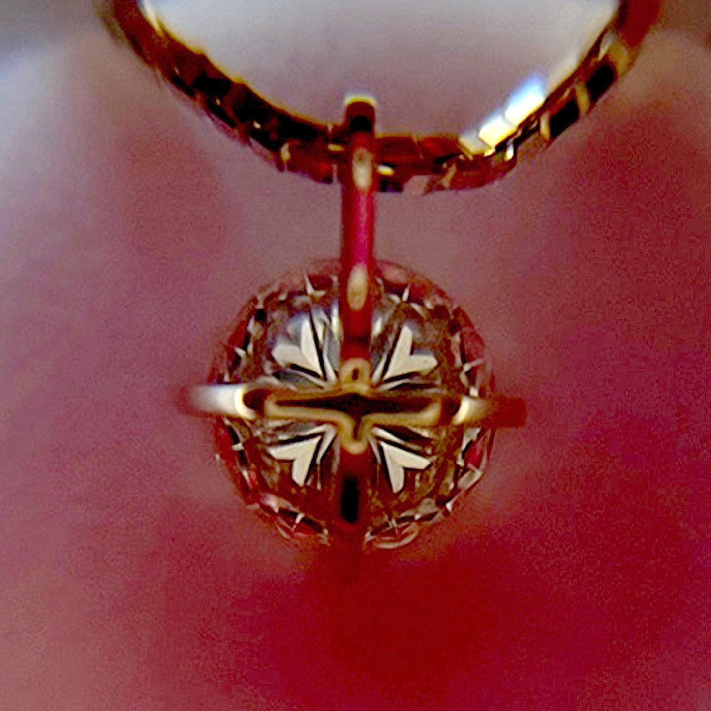 ダイヤモンドペンダント 最高のカットH&C、裏側から「ハート」が確認できるデザイン PND4-K18-0.32,VLY,VS1,EX,HC