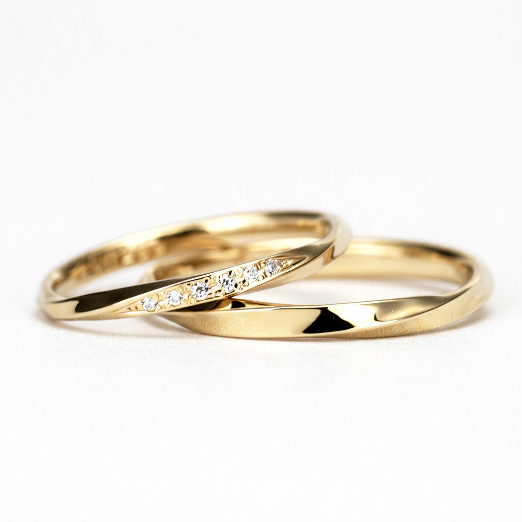 結婚指輪ペア 立体感のある斜めラインが魅力的でお手頃なゴールド製リング MpTRM255-256-K18YG