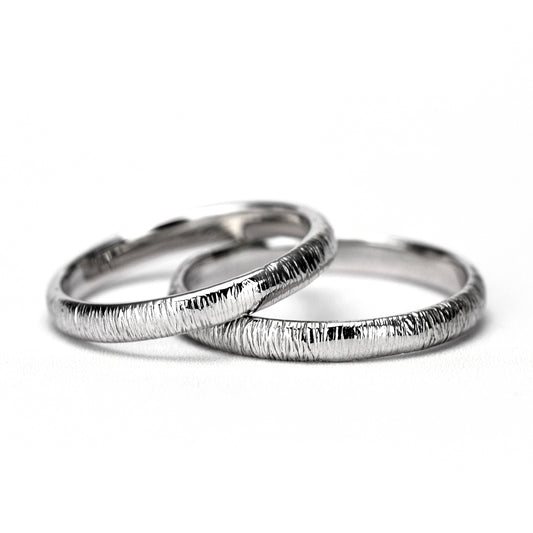 結婚指輪ペア 不規則な縦のラインが個性的な指輪 MpTRM275-276-Pt900