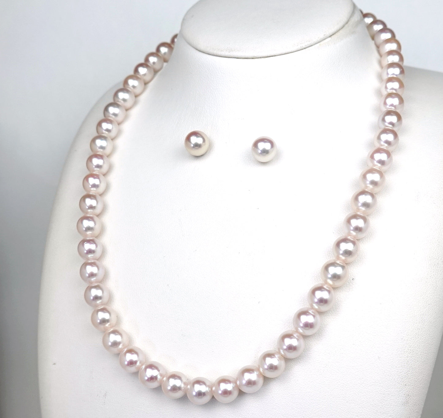 真珠ネックレス＋イヤリング（ピアス）セット-8.0〜8.5mm 花珠に引けを取らないピンク系の色・照りのキレイな真珠 PNE80-OK22122601