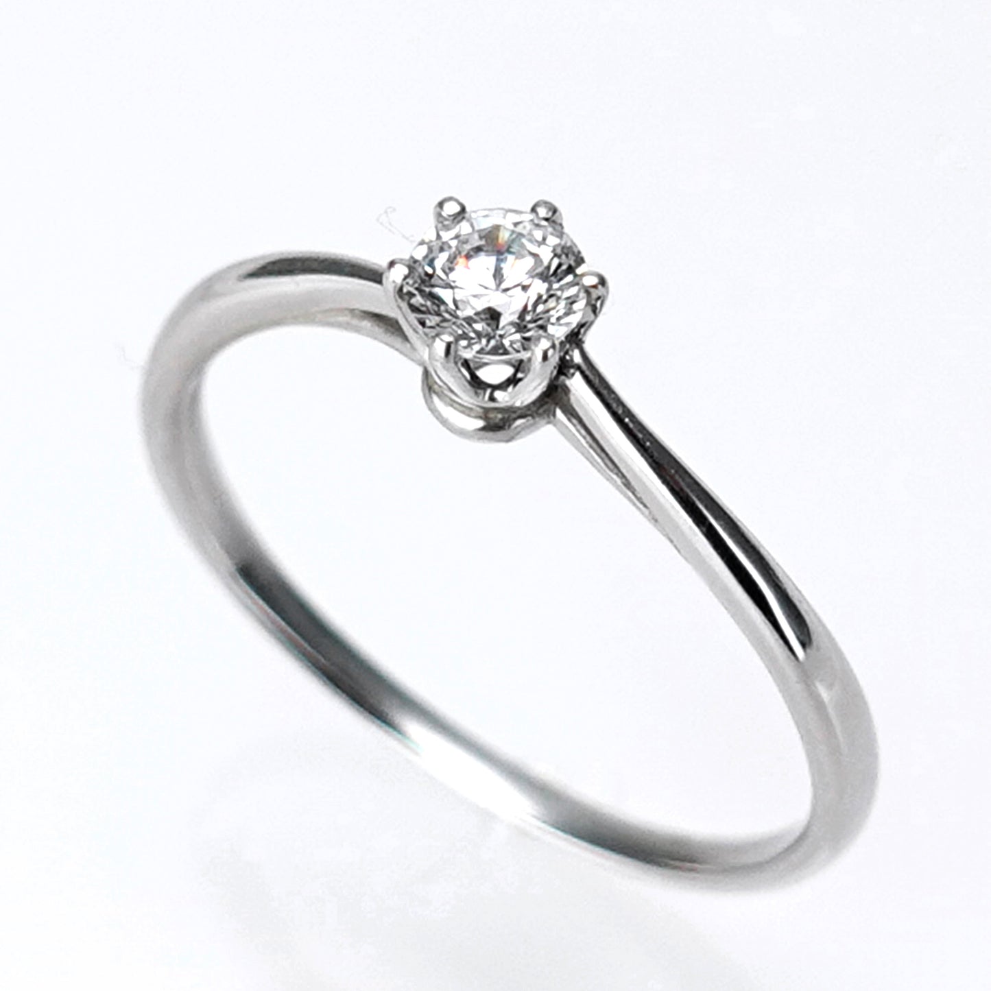 婚約指輪 上品な緩やかなウェーブデザインのハードプラチナリング EHa04-0.18ct,G,SI2,G-Pt900H