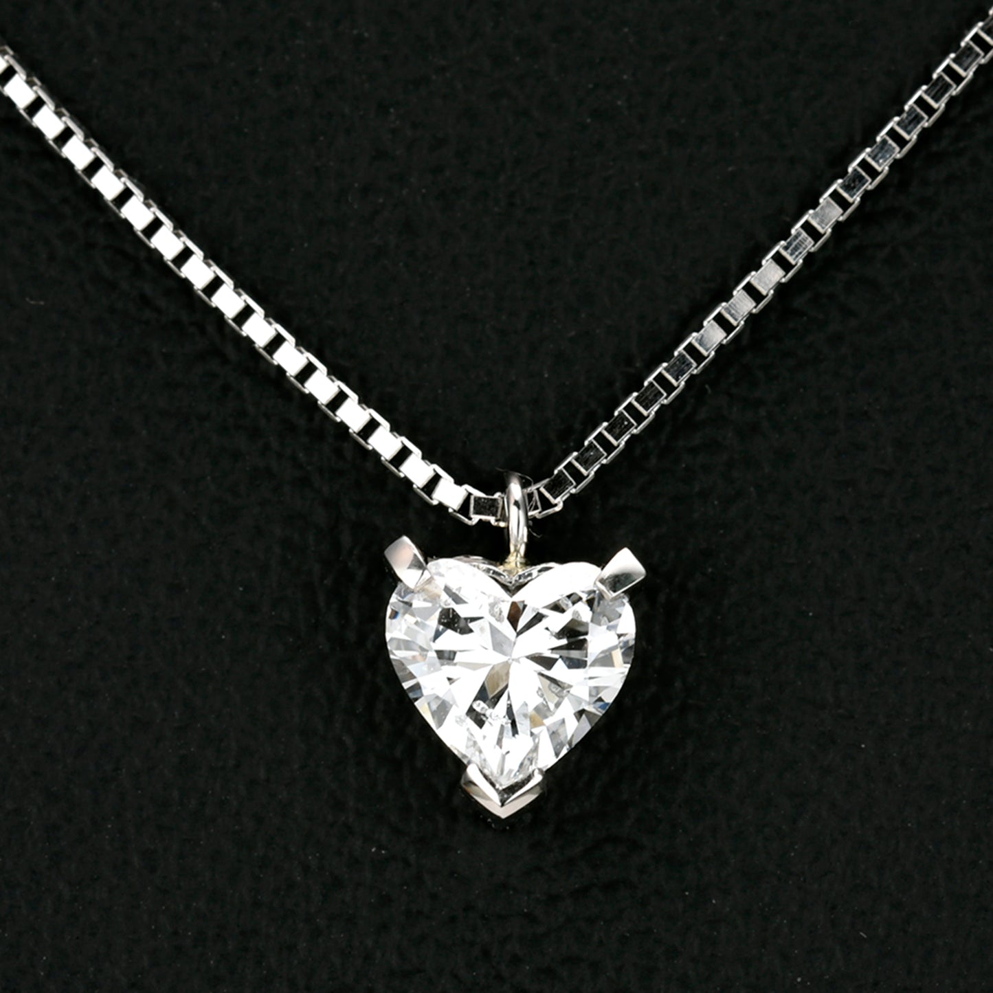 ダイヤモンドペンダント ハート型のブリリアントカットダイヤモンド プラチナ PND-0.508ct,E,I1,HS