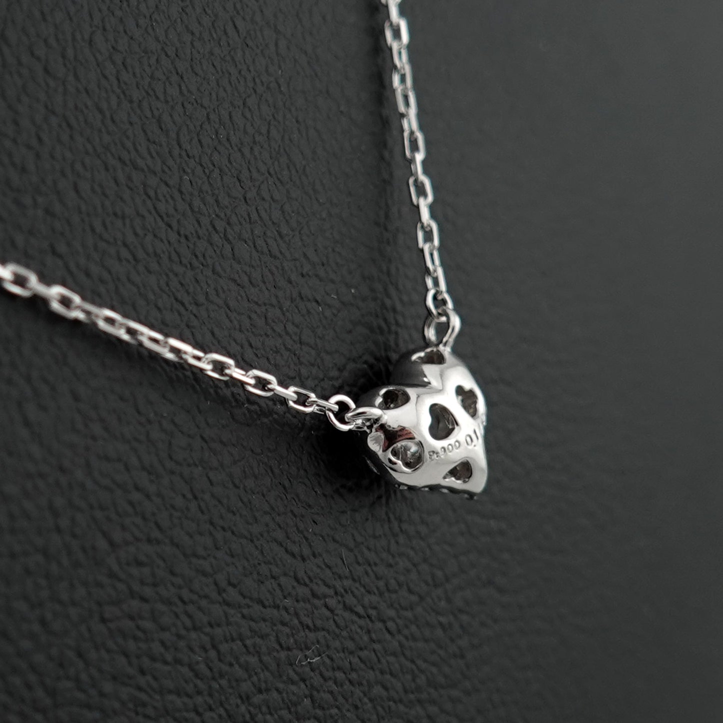 ハートブリリアントカットダイヤモンドペンダント 【ピンクダイヤ取巻】の高級品（プラチナ） PND-HS0.14ct-PD0.10ct-Pt